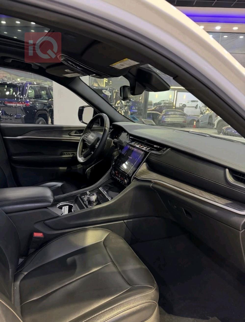 جيب جراند شيروكي